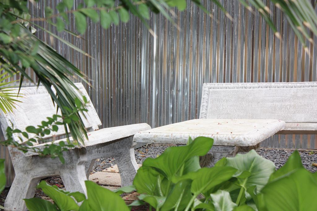 אפינגטון Riverbank Lodge מראה חיצוני תמונה