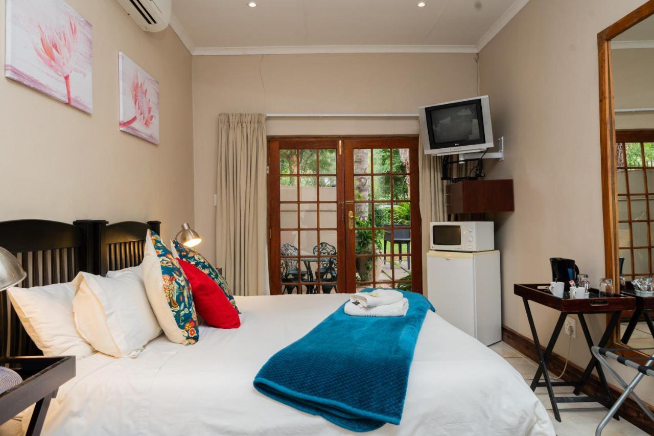 אפינגטון Riverbank Lodge מראה חיצוני תמונה
