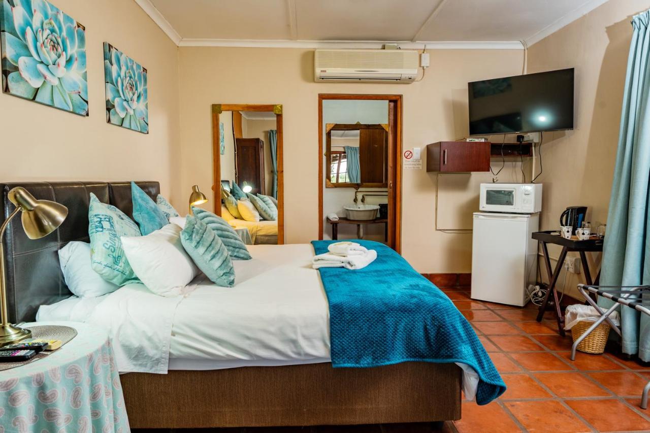 אפינגטון Riverbank Lodge מראה חיצוני תמונה