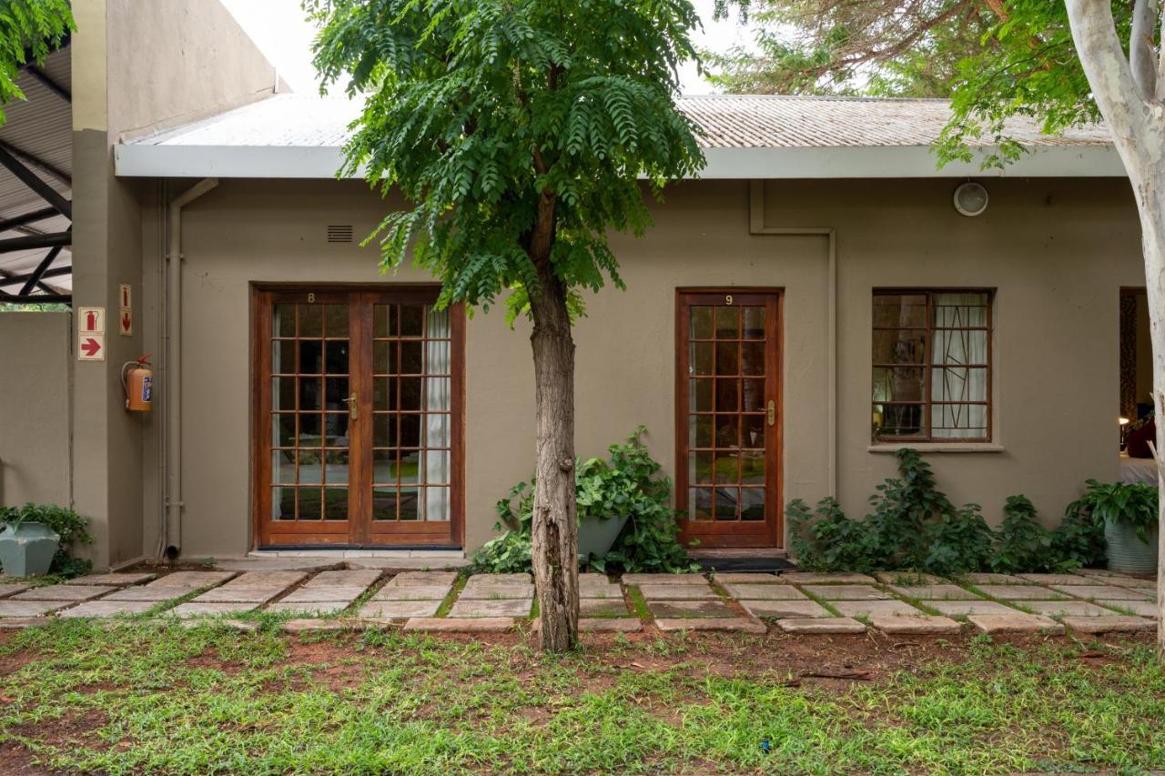 אפינגטון Riverbank Lodge מראה חיצוני תמונה