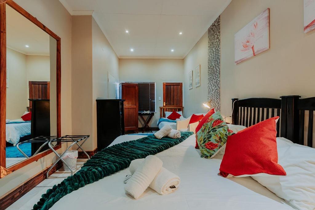 אפינגטון Riverbank Lodge מראה חיצוני תמונה
