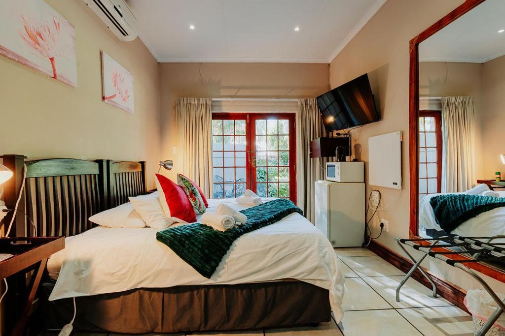 אפינגטון Riverbank Lodge מראה חיצוני תמונה