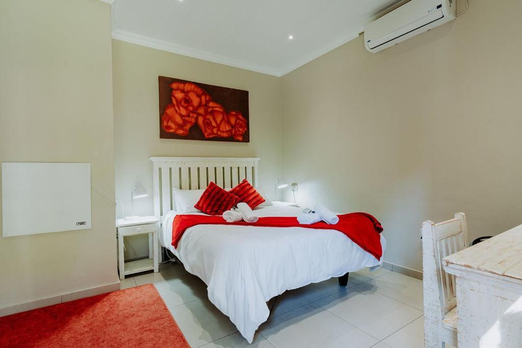 אפינגטון Riverbank Lodge מראה חיצוני תמונה